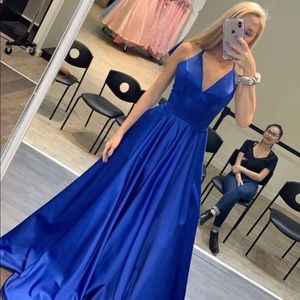 Royal Plunging V-neck Lace Up Open Back prom dress